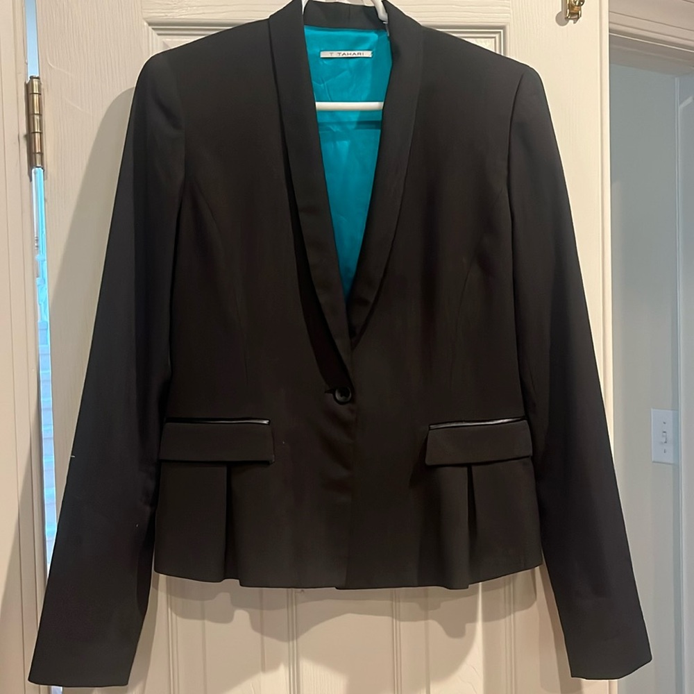 T Tahari Fitted Blazer